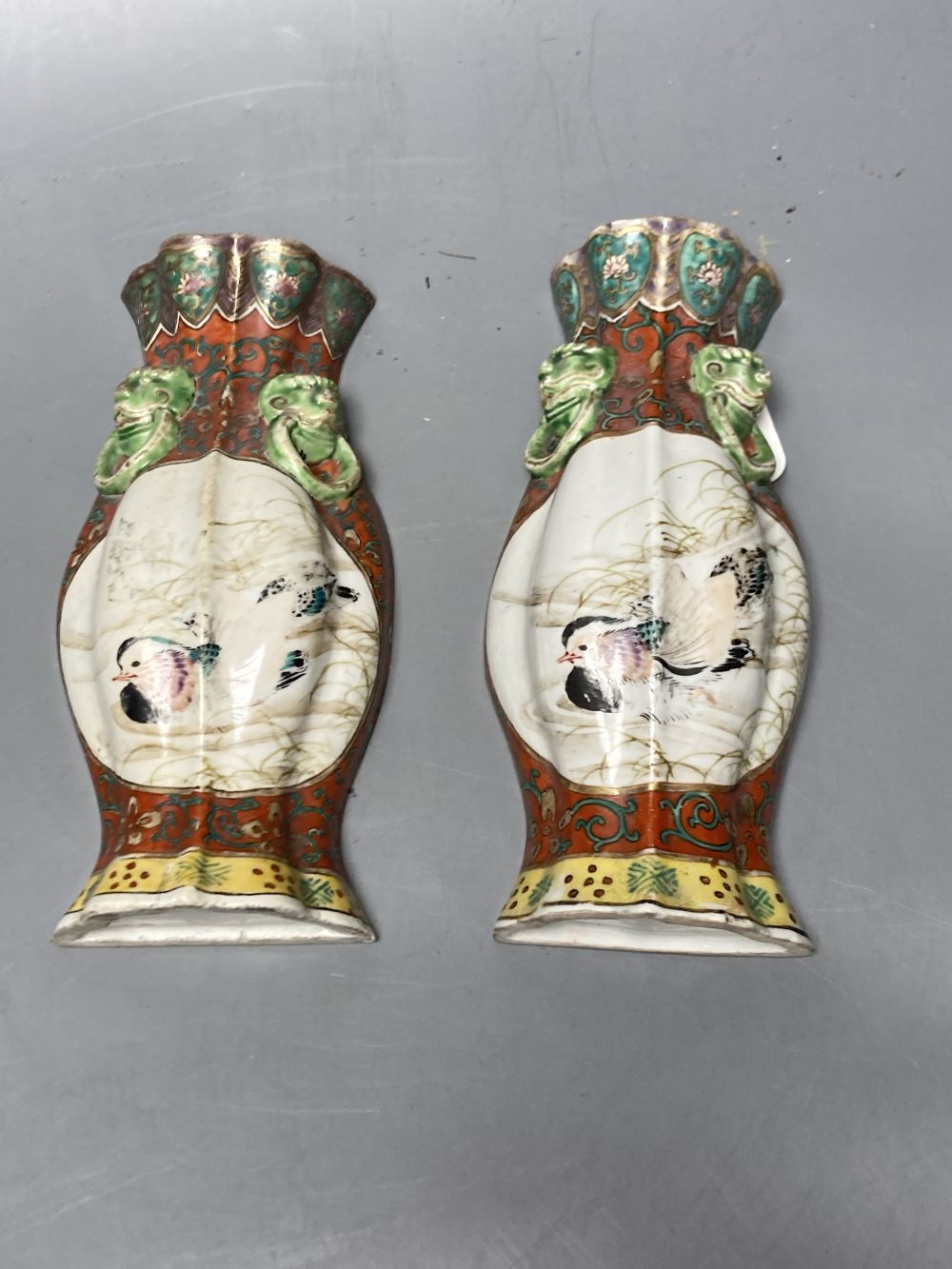 A pair of Chinese wall vases, famille rose dish and pot, dish 25cm diameter, 19th/20th century